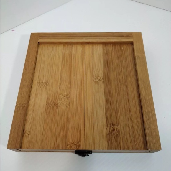 CHATEAU BORDEAUX CHEESE HOLDER W/PULL OUT DRAWER 3 UTENSILS - Picture 7 of 7